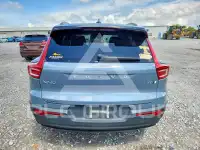 2021 Volvo XC40 фото