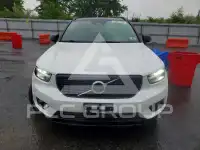 2021 Volvo XC40 photo