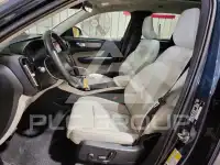 2021 Volvo XC40 фото