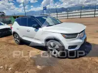 2021 Volvo XC40 фото
