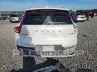 2021 Volvo XC40 фото