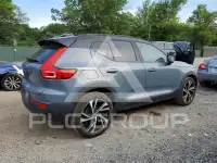 2021 Volvo XC40 фото