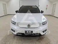 2021 Volvo XC40 фото