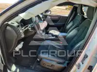 2021 Volvo XC40 фото