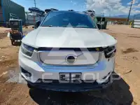 2021 Volvo XC40 фото