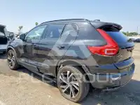 2021 Volvo XC40 photo