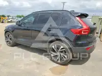 2021 Volvo XC40 фото