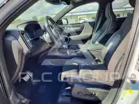 2021 Volvo XC40 фото