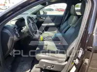 2021 Volvo XC40 photo