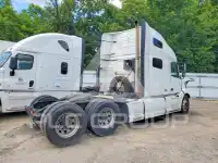 2021 Volvo VNL photo