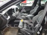2021 Volvo XC60 фото