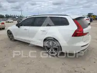 2021 Volvo V60 фото