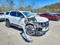 2021 GMC ACADIA photo