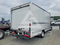2021 GMC Savana photo