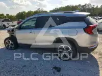 2021 GMC TERRAIN photo