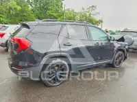 2021 GMC TERRAIN photo
