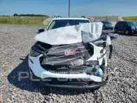 2021 GMC TERRAIN photo