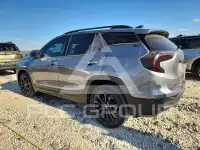 2021 GMC TERRAIN photo