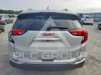 2021 GMC TERRAIN photo