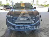 2021 GMC TERRAIN photo