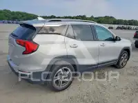 2021 GMC TERRAIN photo