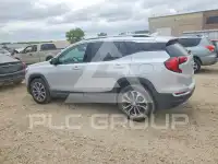 2021 GMC TERRAIN photo