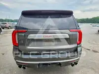 2021 GMC YUKON photo