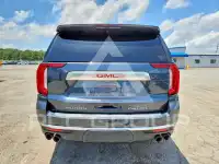 2021 GMC YUKON photo