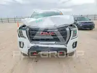 2021 GMC YUKON photo