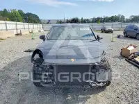 2021 Porsche Cayenne photo