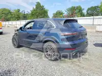 2021 Porsche Cayenne photo