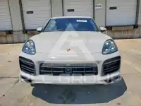2021 Porsche Cayenne photo