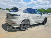 2021 Porsche Cayenne photo