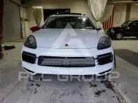 2021 Porsche Cayenne photo