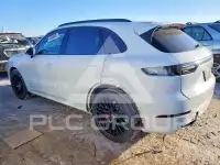 2021 Porsche Cayenne photo