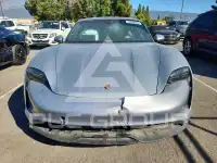 2021 Porsche Taycan photo