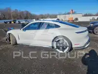 2021 Porsche Taycan photo