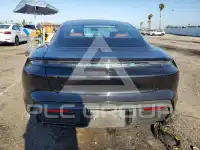 2021 Porsche Taycan photo