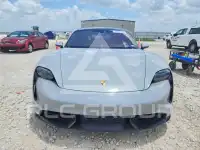 2021 Porsche Taycan photo