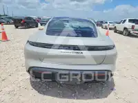 2021 Porsche Taycan photo
