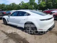 2021 Porsche Taycan фото