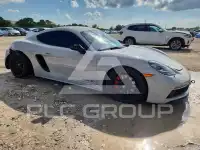 2021 Porsche Cayman photo