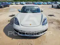 2021 Porsche Cayman photo