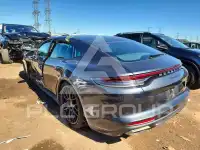 2021 Porsche Panamera photo