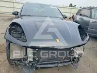 2021 Porsche MACAN photo