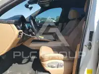 2021 Porsche MACAN photo