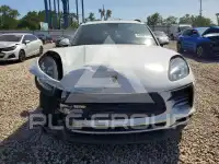 2021 Porsche MACAN photo