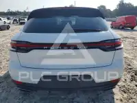 2021 Porsche MACAN photo