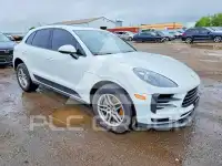 2021 Porsche MACAN photo