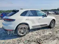 2021 Porsche MACAN photo